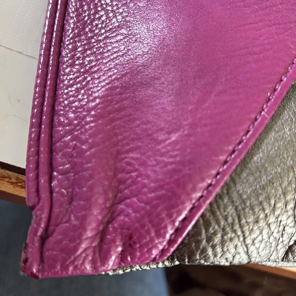 Steve Madden  Clutch Crossbody bag Vegan Leather Raspberry steel & gold metallic